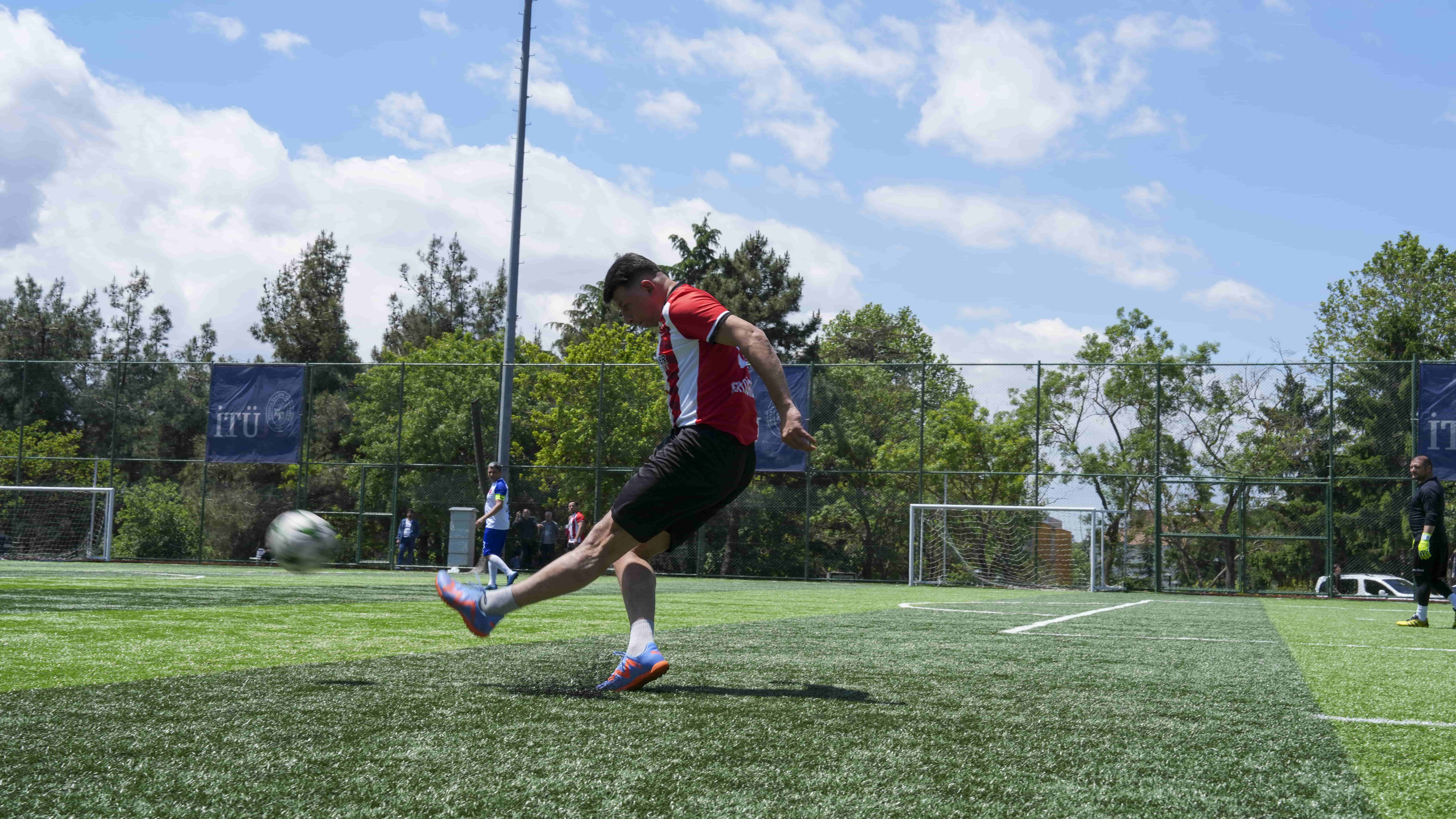 futbol-bahar-donemi-25-personel-13